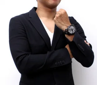 ガガミラノ マニュアーレ48mm 手巻き スモールセコンド ダークブラウン メンズ 5012.04S コピー 腕時計