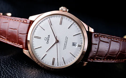 オメガ 432.53.40.21.02.002 コピー 時計