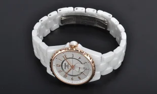 日本シャネル J12－365N級品 H3839 時計 コピー