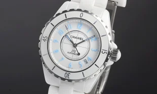 世界限定 シャネル Ｊ１２ ３８ ブルーライトH3827 スーパーコピー ウォッチ