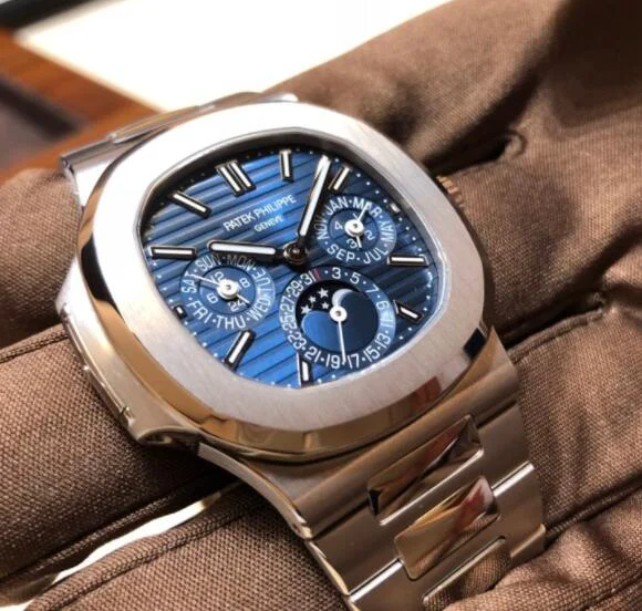5740/1G-001パテックフィリップノーチラススーパーコピー時計パーペチュアルカレンダー