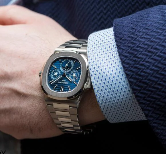 5740/1G-001パテックフィリップノーチラススーパーコピー時計パーペチュアルカレンダー