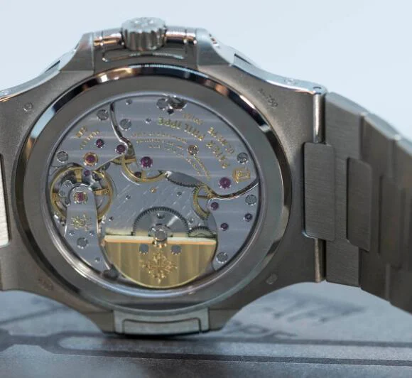 5740/1G-001パテックフィリップノーチラススーパーコピー時計パーペチュアルカレンダー