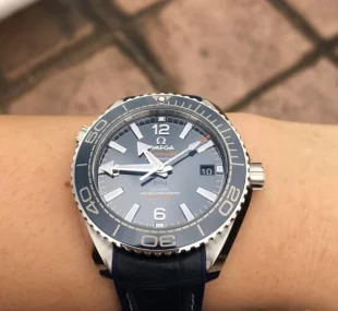 オメガ シーマスター高品質プラネットオーシャン215.33.40.20.03.001