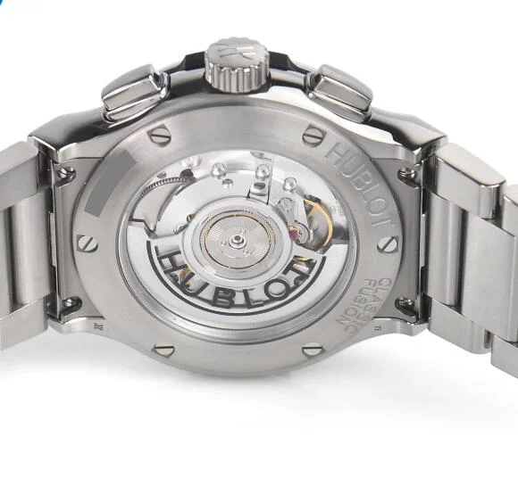 ウブロ シースルーバック フュージョンインテグレーテッドクロノグラフチタニウム 540.NX.1170.NX