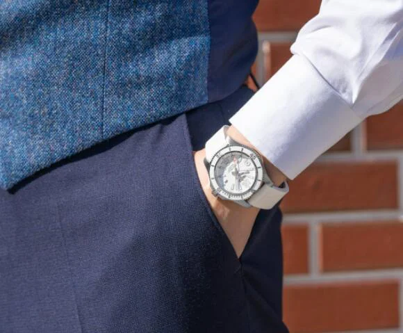 新作ブライトリングスーパーオーシャンA17366D21A1S1 ジャパンエディション