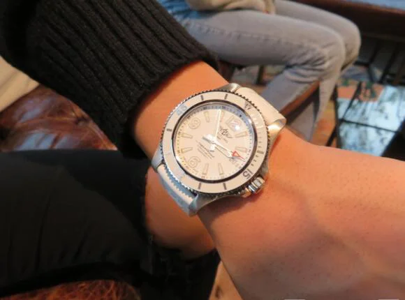 新作ブライトリングスーパーオーシャンA17366D21A1S1 ジャパンエディション