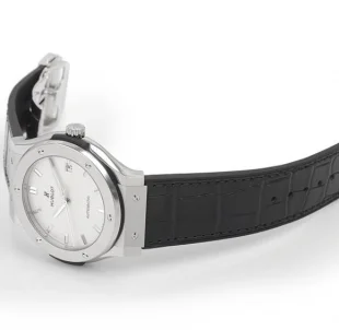 新作ウブロクラシックフュージョンコピー チタニウム オパリン511.NX.2611.LR