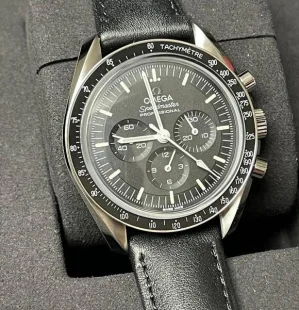 オメガ スピードマスターコピー時計 プロフェッショナル マスタークロノメーター 310.32.42.50.01.002