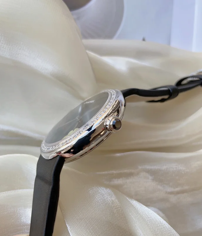 シャネルスーパーコピーカメリア 品質と高級感最強レディース腕時計 H292C11[6]