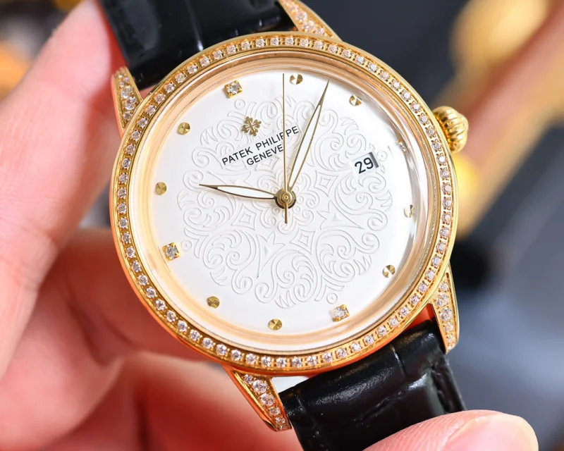 2024新作 パテック フィリップスーパーコピー時計激安 カラトラバ 40 mm  792911P