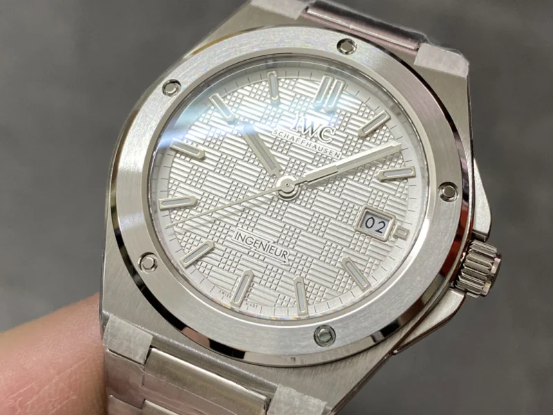 【H型のブレスレット】IWCスーパーコピーブランド時計の新世代インヂュニア Ref.1832[2]