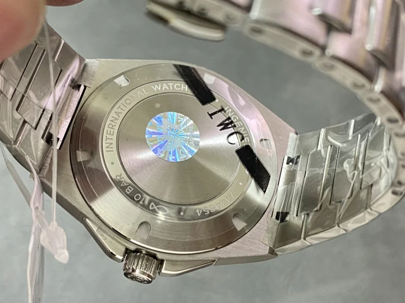 【H型のブレスレット】IWCスーパーコピーブランド時計の新世代インヂュニア Ref.1832[6]