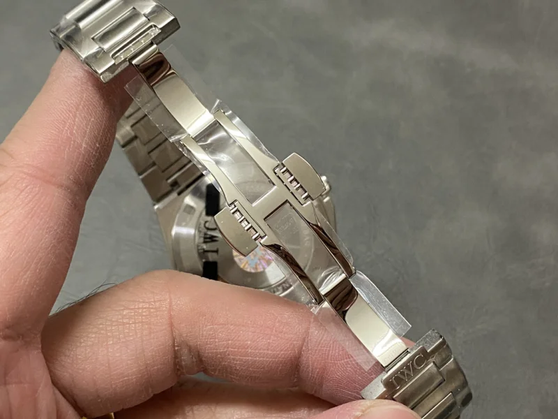 【H型のブレスレット】IWCスーパーコピーブランド時計の新世代インヂュニア Ref.1832[8]