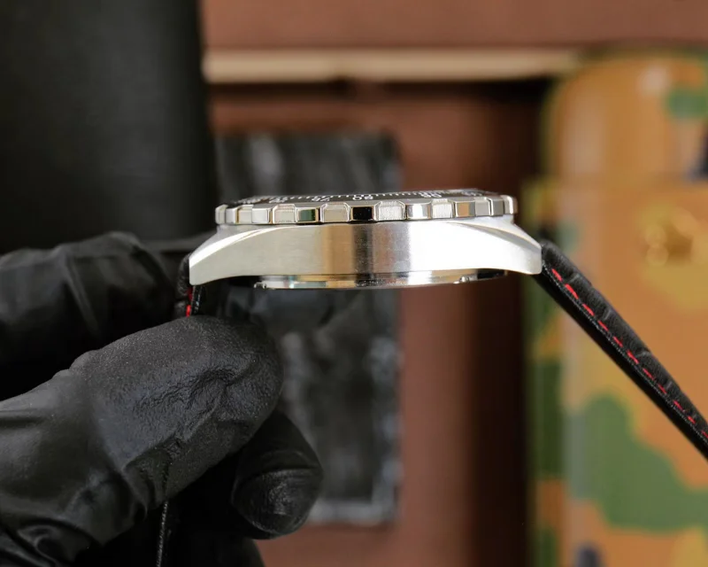 最高精密タグホイヤースーパーコピー時計 フォーミュラ1 スペシャル エディション 多機能クォーツ120933QV[5]