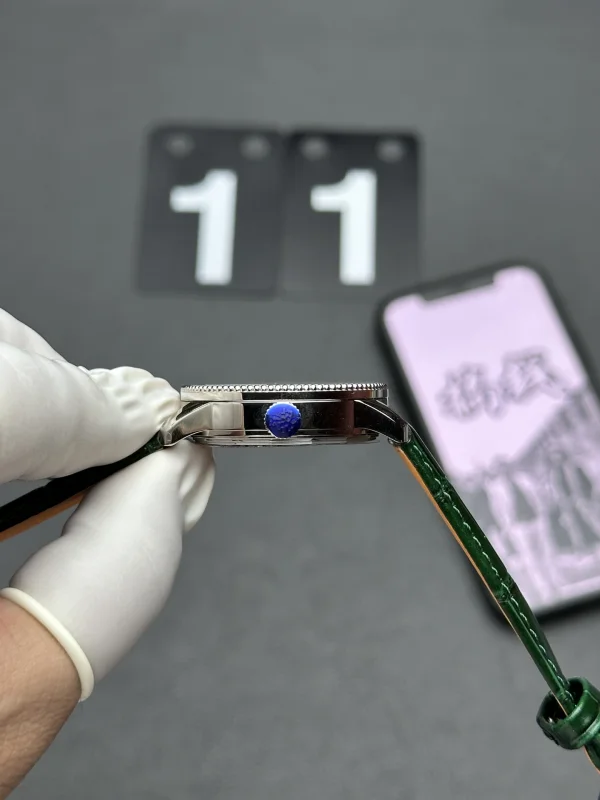 グリーン ブライトリングコピー時計 ナビタイマー レディース B919282【質感良好】[2]