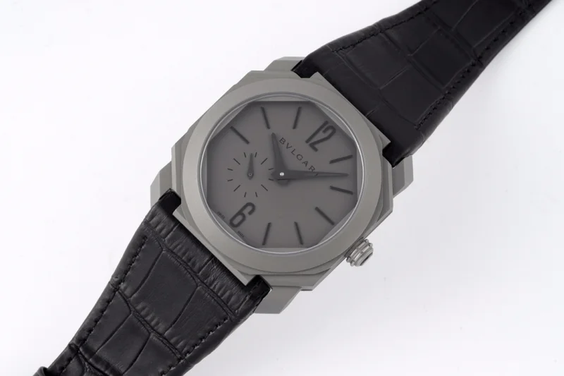 BVLGARIコピー時計 オクト ガングレー「八角形ケース」26399B37