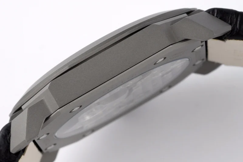 BVLGARIコピー時計 オクト ガングレー「八角形ケース」26399B37[5]