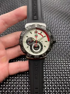 タグホイヤーコピー時計通販 フォーミュラ1 CAH1014.BT0718 クロノグランデイト キミライコネン