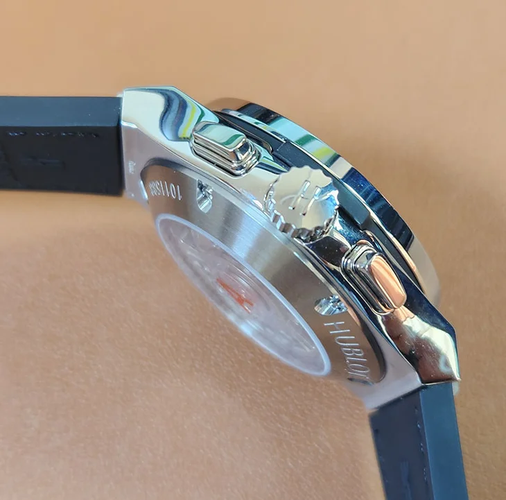 ウブロ格安 521.NX.8970.LR クラシック フュージョン チタニウム グリーン 45mm 動作良好 [2]