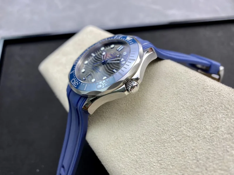 オメガ シーマスター 210.32.42.20.06.001 優良店 ダイバー300M コーアクシャル マスタークロノメーター【VS工場】[3]