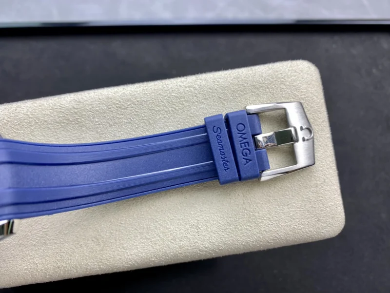 オメガ シーマスター 210.32.42.20.06.001 優良店 ダイバー300M コーアクシャル マスタークロノメーター【VS工場】[6]