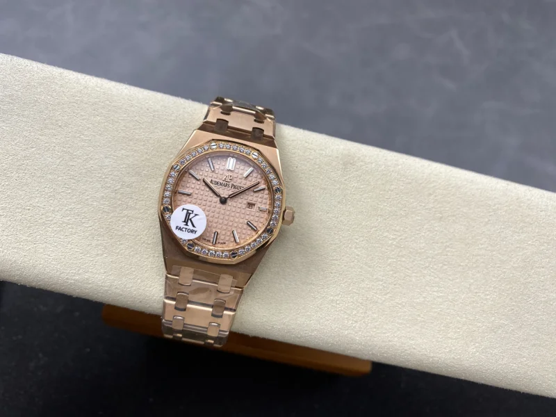 オーデマピゲレプリカ ロイヤルオーク 33mm レディース67651 クォーツムーブメント[4]