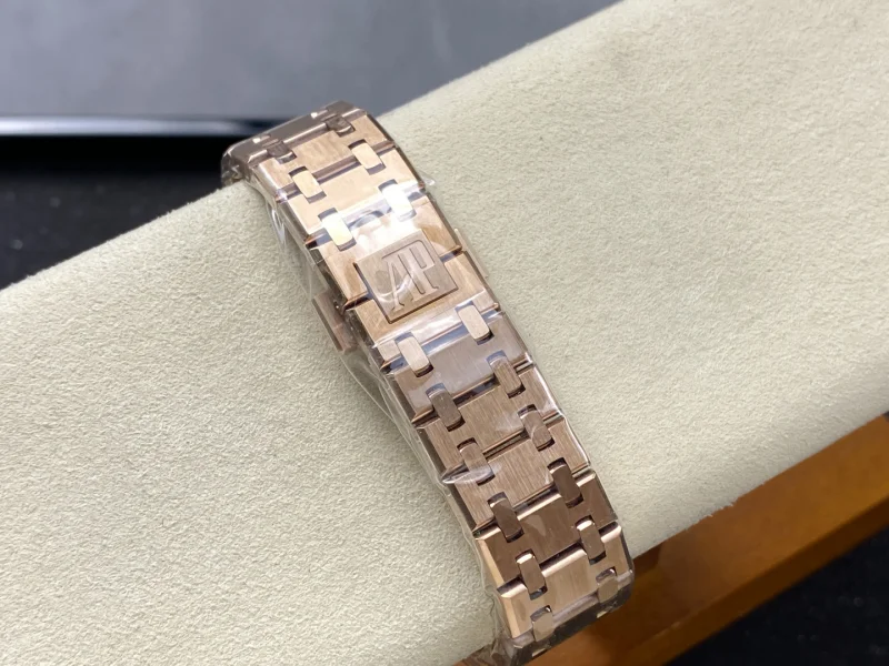 オーデマピゲレプリカ ロイヤルオーク 33mm レディース67651 クォーツムーブメント[8]