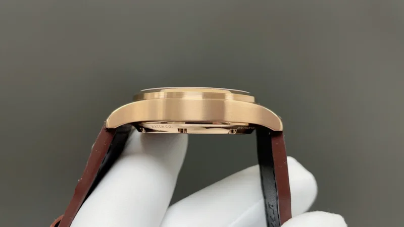 新作 IWC パイロットシリーズ IW51584 ロングパワームーンフェイズ自動巻き時計[7]