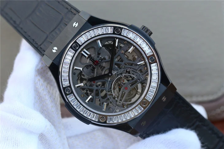 TFファクトリー ウブロスーパーコピー トレンディ メンズ シャイニーT ダイヤモンド メカニカル505.G7973[1]