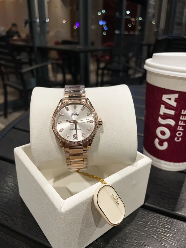 オメガ シーマスター 34mm レディーススーパーコピー時計 マザーオブパール197394[5]