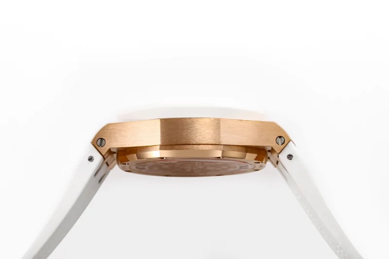 オーデマピゲ レディース ブランド ロイヤル オーク オフショア 37 クロノグラフ メカニカル 26048-A[1]