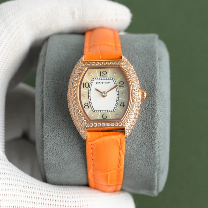 レディース カルティエ時計コピー ミニ レディ トノー ダイヤモンドC697293[4]