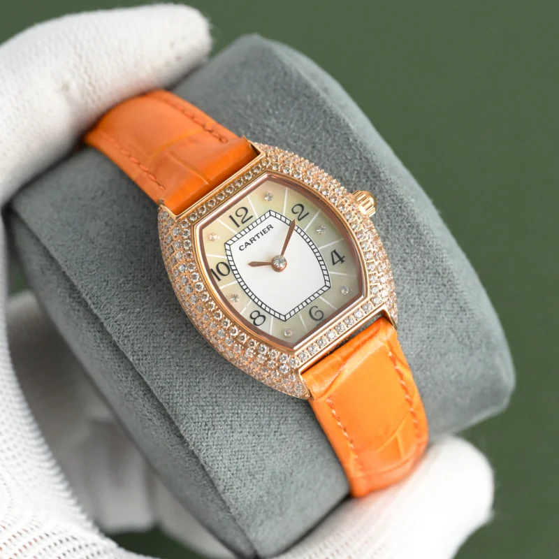 レディース カルティエ時計コピー ミニ レディ トノー ダイヤモンドC697293[5]