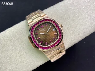 レッドダイヤモンド パテック・フィリップ ノーチラス 5723/112R-001【3K工場出品】