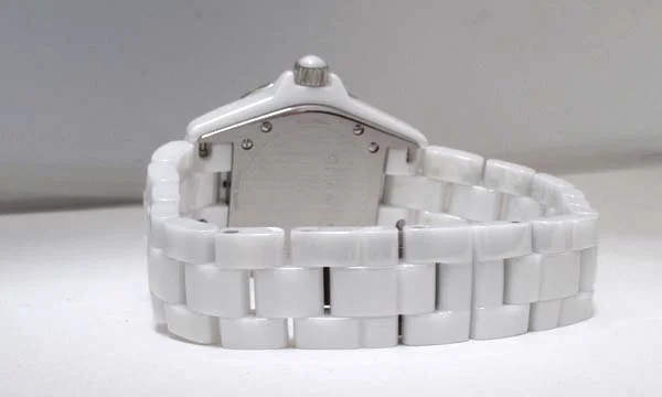偽物CHANELシャネル時計 ホワイトセラミック J12 33 H1628