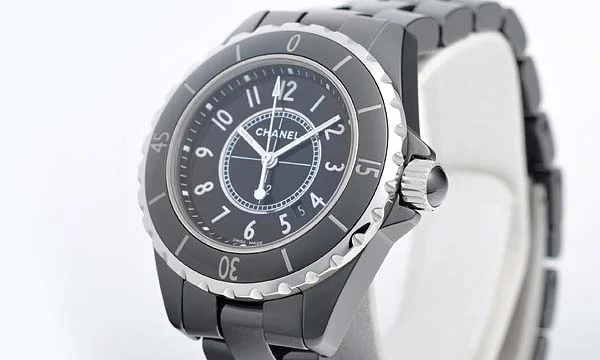 偽物CHANELシャネル時計 スーパーコピー セラミック J12 33 H0682