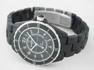 シャネル J12 42mm マットセラミック H3131 時計