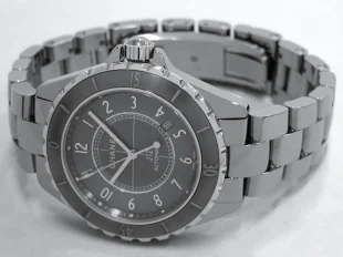 シャネル J12　クロマティック 41mm　チタンセラミック グレー H2934 時計