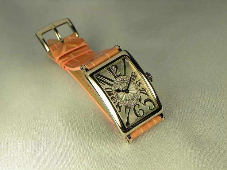 腕時計 コピー FRANCK MULLER フランクミュラー 激安 レディース ロングアイランド ダイヤモンド ダイヤル1R 902QZCD1RREL