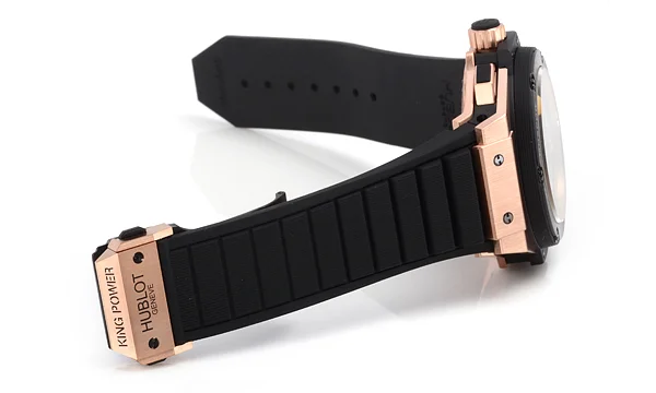 (HUBLOT)ウブロ コピー時計 キングパワー ウニコ ＧＭＴ キングゴールドセラミック 771.OM.1170.RX