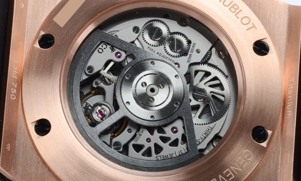 (HUBLOT)ウブロ コピー時計 キングパワー ウニコ ＧＭＴ キングゴールドセラミック 771.OM.1170.RX