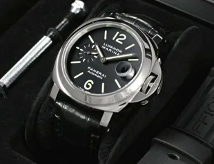 パネライ ルミノールスーパー マリーナ オートマティック PAM00104 スーパーコピー 時計