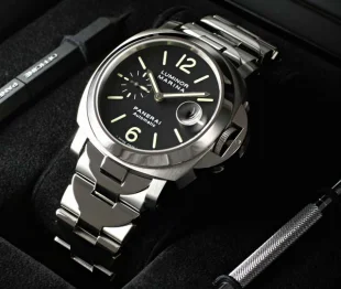 パネライ ルミノールスーパー マリーナ オートマティック PAM000220 スーパーコピー 時計