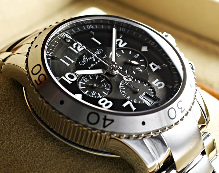 Breguetコピー ブレゲ 時計激安 自動巻 ブラウングレーダイアル ブレスレット 3810ST/92/SZ9